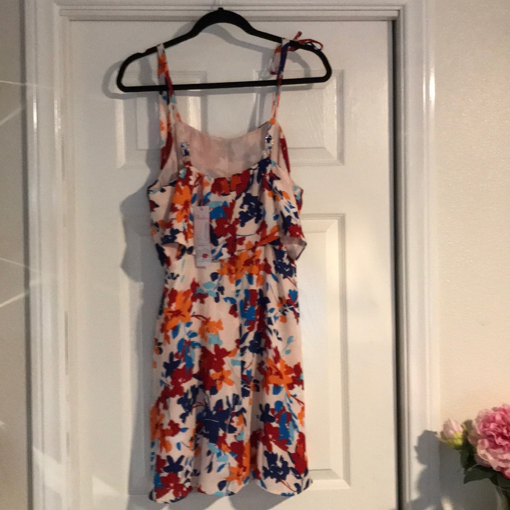 Dress - Picture 3 of 4